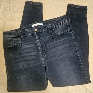 KanCan NWOT Dark Wash Skinny Jeans